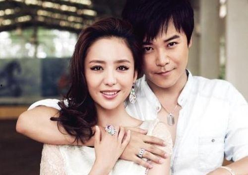 娱乐圈夫妇吃瓜,娱乐圈夫妇甜蜜瓜料大揭秘!